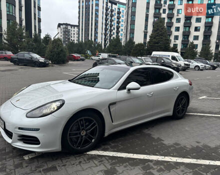 Белый Порше Панамера, объемом двигателя 3.61 л и пробегом 137 тыс. км за 22500 $, фото 11 на Automoto.ua