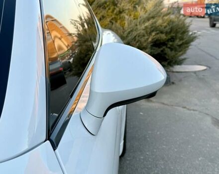 Белый Порше Панамера, объемом двигателя 3 л и пробегом 146 тыс. км за 29999 $, фото 19 на Automoto.ua