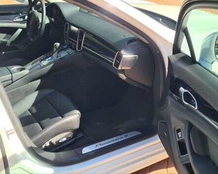 Білий Порше Panamera, об'ємом двигуна 3.61 л та пробігом 149 тис. км за 25499 $, фото 13 на Automoto.ua