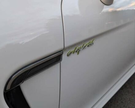 Білий Порше Panamera, об'ємом двигуна 3 л та пробігом 136 тис. км за 30000 $, фото 19 на Automoto.ua