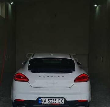 Білий Порше Panamera, об'ємом двигуна 3.61 л та пробігом 149 тис. км за 25499 $, фото 3 на Automoto.ua