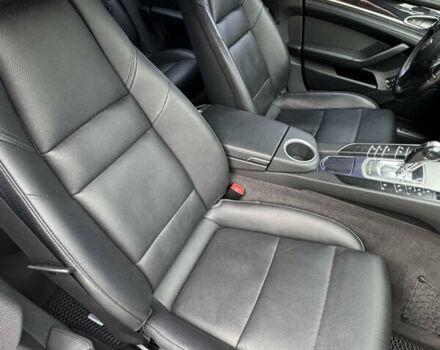 Білий Порше Panamera, об'ємом двигуна 3.61 л та пробігом 97 тис. км за 25500 $, фото 18 на Automoto.ua