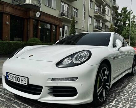 Білий Порше Panamera, об'ємом двигуна 3 л та пробігом 81 тис. км за 38500 $, фото 4 на Automoto.ua