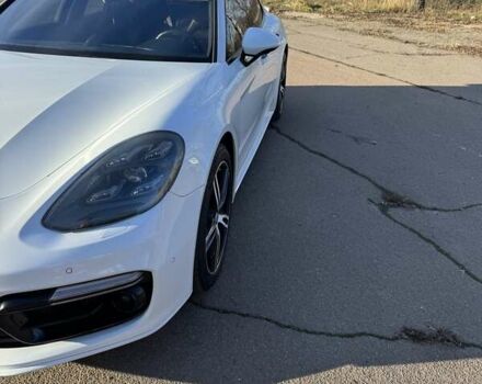 Белый Порше Панамера, объемом двигателя 2.89 л и пробегом 147 тыс. км за 65000 $, фото 3 на Automoto.ua