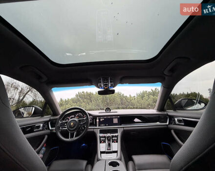 Білий Порше Panamera, об'ємом двигуна 2.89 л та пробігом 43 тис. км за 66499 $, фото 46 на Automoto.ua