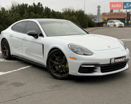 Білий Порше Panamera, об'ємом двигуна 2.89 л та пробігом 43 тис. км за 66499 $, фото 3 на Automoto.ua