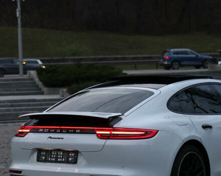 Белый Порше Панамера, объемом двигателя 3 л и пробегом 127 тыс. км за 47500 $, фото 6 на Automoto.ua