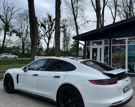 Білий Порше Panamera, об'ємом двигуна 3 л та пробігом 90 тис. км за 50000 $, фото 4 на Automoto.ua