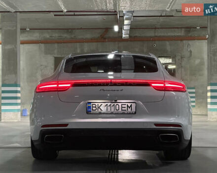 Білий Порше Panamera, об'ємом двигуна 3 л та пробігом 79 тис. км за 59900 $, фото 4 на Automoto.ua