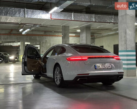 Білий Порше Panamera, об'ємом двигуна 3 л та пробігом 79 тис. км за 59900 $, фото 8 на Automoto.ua
