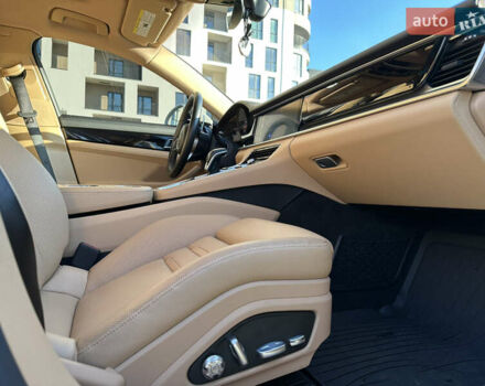 Білий Порше Panamera, об'ємом двигуна 3 л та пробігом 79 тис. км за 59900 $, фото 35 на Automoto.ua