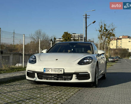 Білий Порше Panamera, об'ємом двигуна 3 л та пробігом 79 тис. км за 59900 $, фото 19 на Automoto.ua