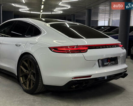 Білий Порше Panamera, об'ємом двигуна 2.89 л та пробігом 42 тис. км за 67500 $, фото 11 на Automoto.ua