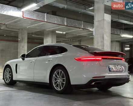 Білий Порше Panamera, об'ємом двигуна 3 л та пробігом 79 тис. км за 59900 $, фото 5 на Automoto.ua