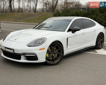 Білий Порше Panamera, об'ємом двигуна 2.89 л та пробігом 43 тис. км за 66499 $, фото 5 на Automoto.ua