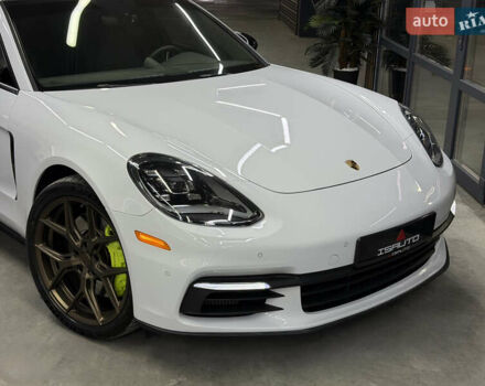 Білий Порше Panamera, об'ємом двигуна 2.89 л та пробігом 42 тис. км за 67500 $, фото 2 на Automoto.ua