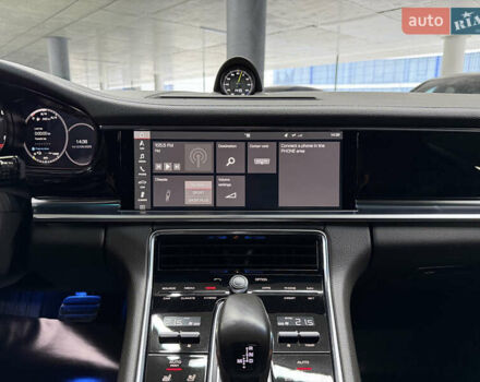 Білий Порше Panamera, об'ємом двигуна 2.89 л та пробігом 42 тис. км за 67500 $, фото 26 на Automoto.ua