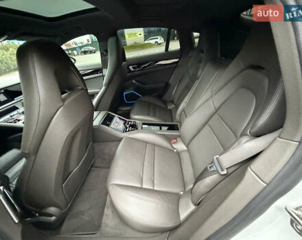 Білий Порше Panamera, об'ємом двигуна 2.89 л та пробігом 43 тис. км за 66499 $, фото 36 на Automoto.ua