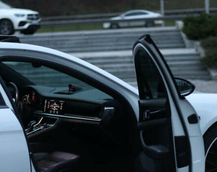 Белый Порше Панамера, объемом двигателя 3 л и пробегом 127 тыс. км за 47500 $, фото 8 на Automoto.ua