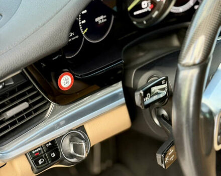 Білий Порше Panamera, об'ємом двигуна 2.89 л та пробігом 60 тис. км за 75000 $, фото 30 на Automoto.ua