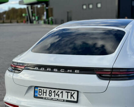 Білий Порше Panamera, об'ємом двигуна 2.89 л та пробігом 60 тис. км за 75000 $, фото 12 на Automoto.ua