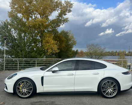 Білий Порше Panamera, об'ємом двигуна 3 л та пробігом 85 тис. км за 49999 $, фото 5 на Automoto.ua