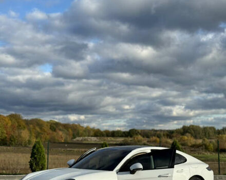 Білий Порше Panamera, об'ємом двигуна 2.89 л та пробігом 60 тис. км за 75000 $, фото 6 на Automoto.ua