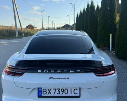 Белый Порше Панамера, объемом двигателя 3 л и пробегом 98 тыс. км за 52500 $, фото 1 на Automoto.ua