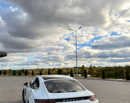 Білий Порше Panamera, об'ємом двигуна 2.89 л та пробігом 60 тис. км за 75000 $, фото 16 на Automoto.ua