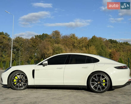 Білий Порше Panamera, об'ємом двигуна 2.89 л та пробігом 60 тис. км за 75000 $, фото 10 на Automoto.ua