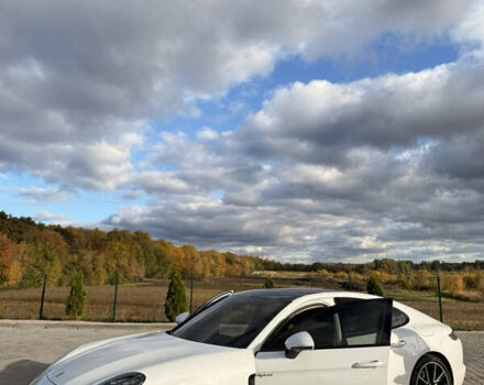 Білий Порше Panamera, об'ємом двигуна 2.89 л та пробігом 60 тис. км за 75000 $, фото 8 на Automoto.ua