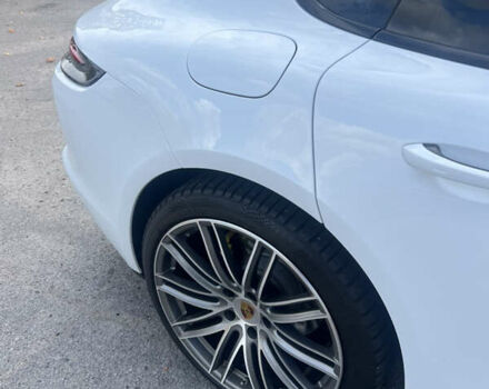 Білий Порше Panamera, об'ємом двигуна 3 л та пробігом 85 тис. км за 49999 $, фото 28 на Automoto.ua