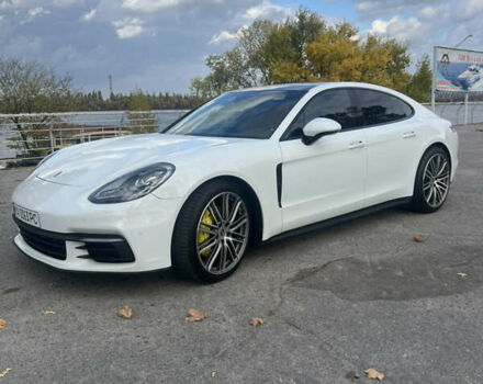 Білий Порше Panamera, об'ємом двигуна 3 л та пробігом 85 тис. км за 49999 $, фото 14 на Automoto.ua