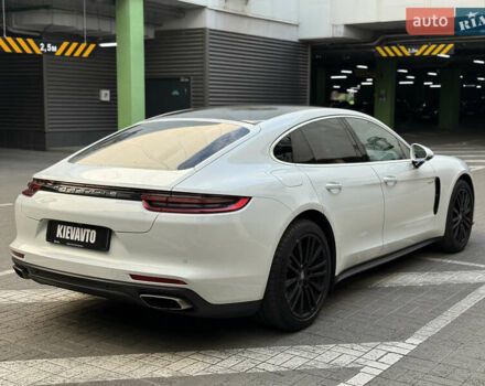 Білий Порше Panamera, об'ємом двигуна 2.9 л та пробігом 100 тис. км за 64000 $, фото 4 на Automoto.ua