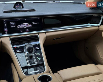 Білий Порше Panamera, об'ємом двигуна 3 л та пробігом 49 тис. км за 58000 $, фото 27 на Automoto.ua