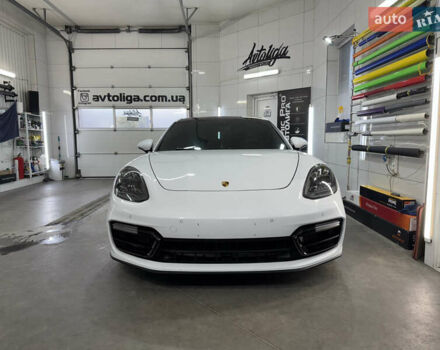 Белый Порше Панамера, объемом двигателя 4 л и пробегом 47 тыс. км за 89900 $, фото 5 на Automoto.ua