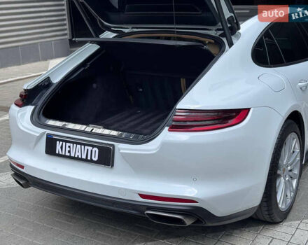 Білий Порше Panamera, об'ємом двигуна 3 л та пробігом 49 тис. км за 58000 $, фото 20 на Automoto.ua