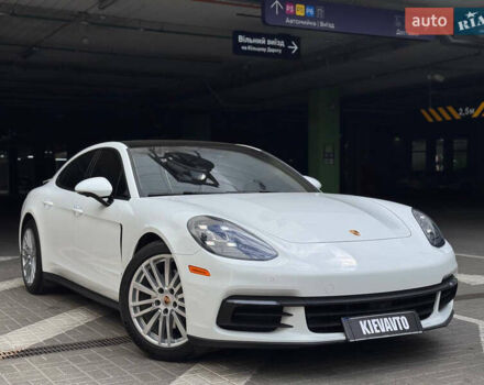Білий Порше Panamera, об'ємом двигуна 3 л та пробігом 49 тис. км за 58000 $, фото 4 на Automoto.ua