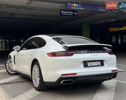 Білий Порше Panamera, об'ємом двигуна 3 л та пробігом 49 тис. км за 58000 $, фото 5 на Automoto.ua