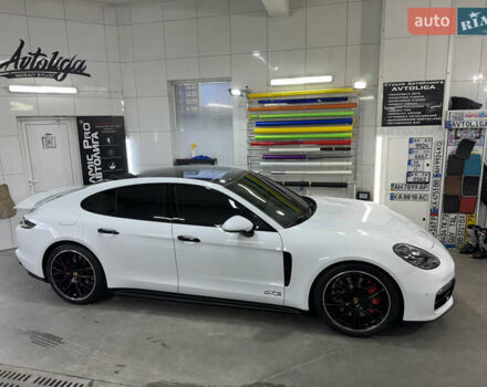 Белый Порше Панамера, объемом двигателя 4 л и пробегом 47 тыс. км за 89900 $, фото 4 на Automoto.ua