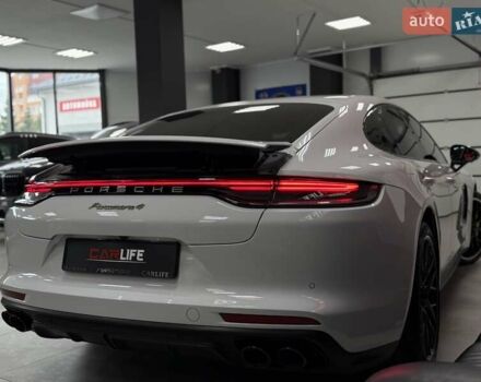 Белый Порше Панамера, объемом двигателя 2.89 л и пробегом 59 тыс. км за 99500 $, фото 23 на Automoto.ua