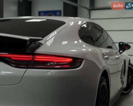 Белый Порше Панамера, объемом двигателя 2.89 л и пробегом 59 тыс. км за 99500 $, фото 20 на Automoto.ua