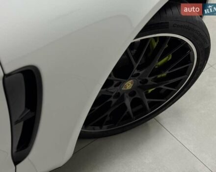 Белый Порше Панамера, объемом двигателя 2.89 л и пробегом 59 тыс. км за 99500 $, фото 9 на Automoto.ua