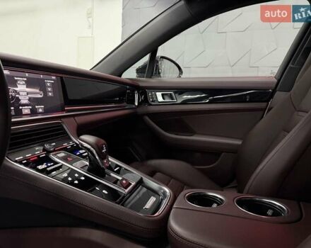 Белый Порше Панамера, объемом двигателя 2.89 л и пробегом 59 тыс. км за 99500 $, фото 44 на Automoto.ua