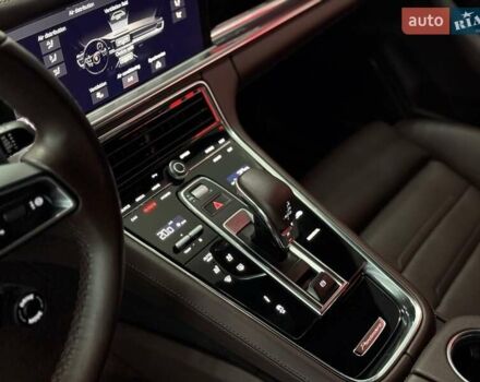 Белый Порше Панамера, объемом двигателя 2.89 л и пробегом 59 тыс. км за 99500 $, фото 42 на Automoto.ua