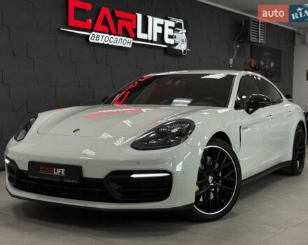 Белый Порше Панамера, объемом двигателя 2.89 л и пробегом 59 тыс. км за 99500 $, фото 4 на Automoto.ua