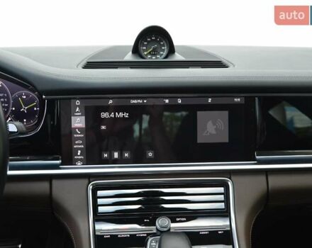 Белый Порше Панамера, объемом двигателя 2.89 л и пробегом 41 тыс. км за 107000 $, фото 6 на Automoto.ua