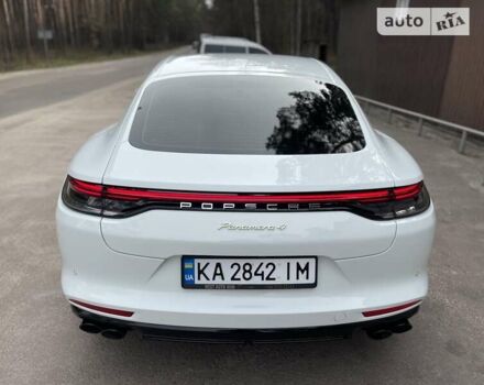 Білий Порше Panamera, об'ємом двигуна 2.89 л та пробігом 39 тис. км за 117500 $, фото 10 на Automoto.ua