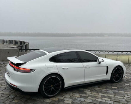 Білий Порше Panamera, об'ємом двигуна 2.89 л та пробігом 26 тис. км за 105000 $, фото 3 на Automoto.ua