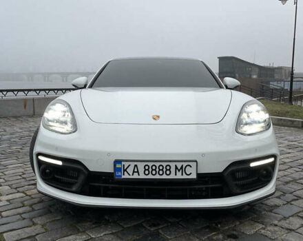 Білий Порше Panamera, об'ємом двигуна 2.89 л та пробігом 26 тис. км за 105000 $, фото 5 на Automoto.ua